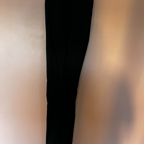 Topman Men's Black Dress Up Pants. Slim Fit. Flat front. Size: 34. - Picture 2 of 6